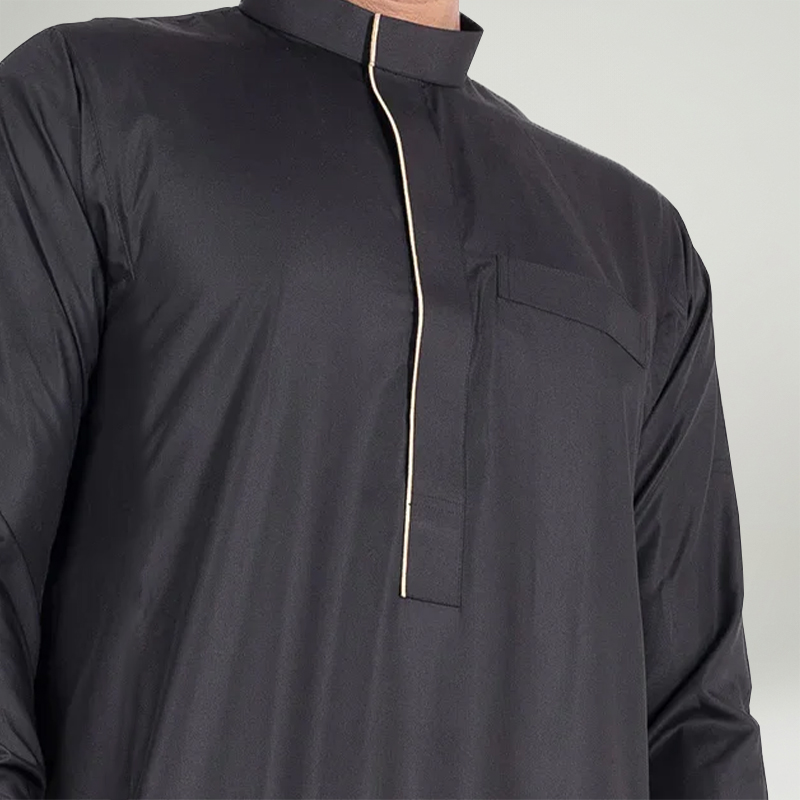 Men’s Black Thobe With Piping Embellishment
